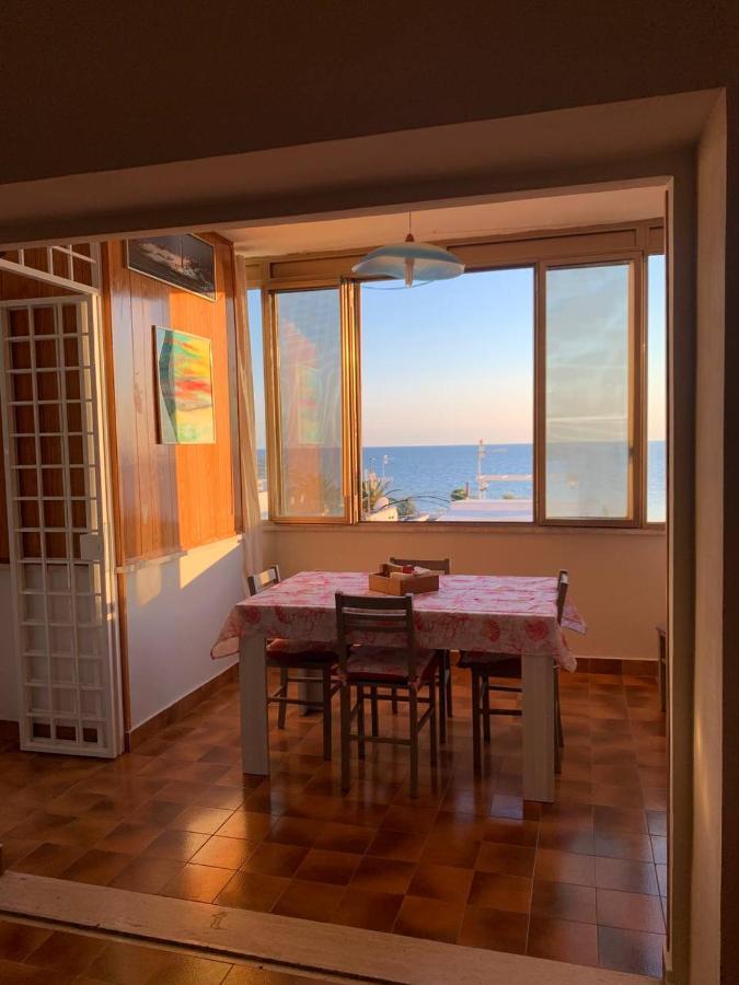 Sunset Apartment Santa Marinella Buitenkant foto